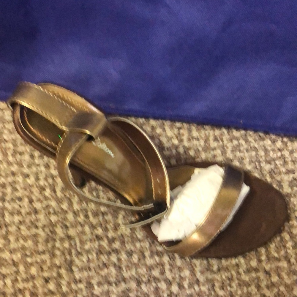 Maro8 bronze heels
